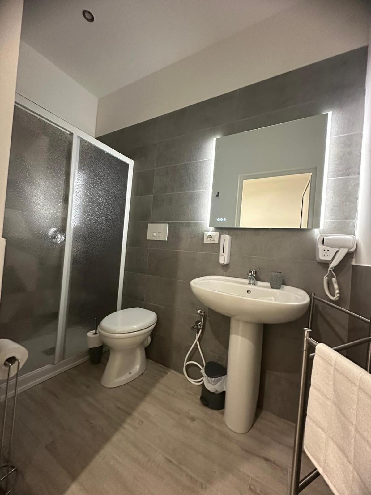 Bari Valona Rooms Экстерьер фото